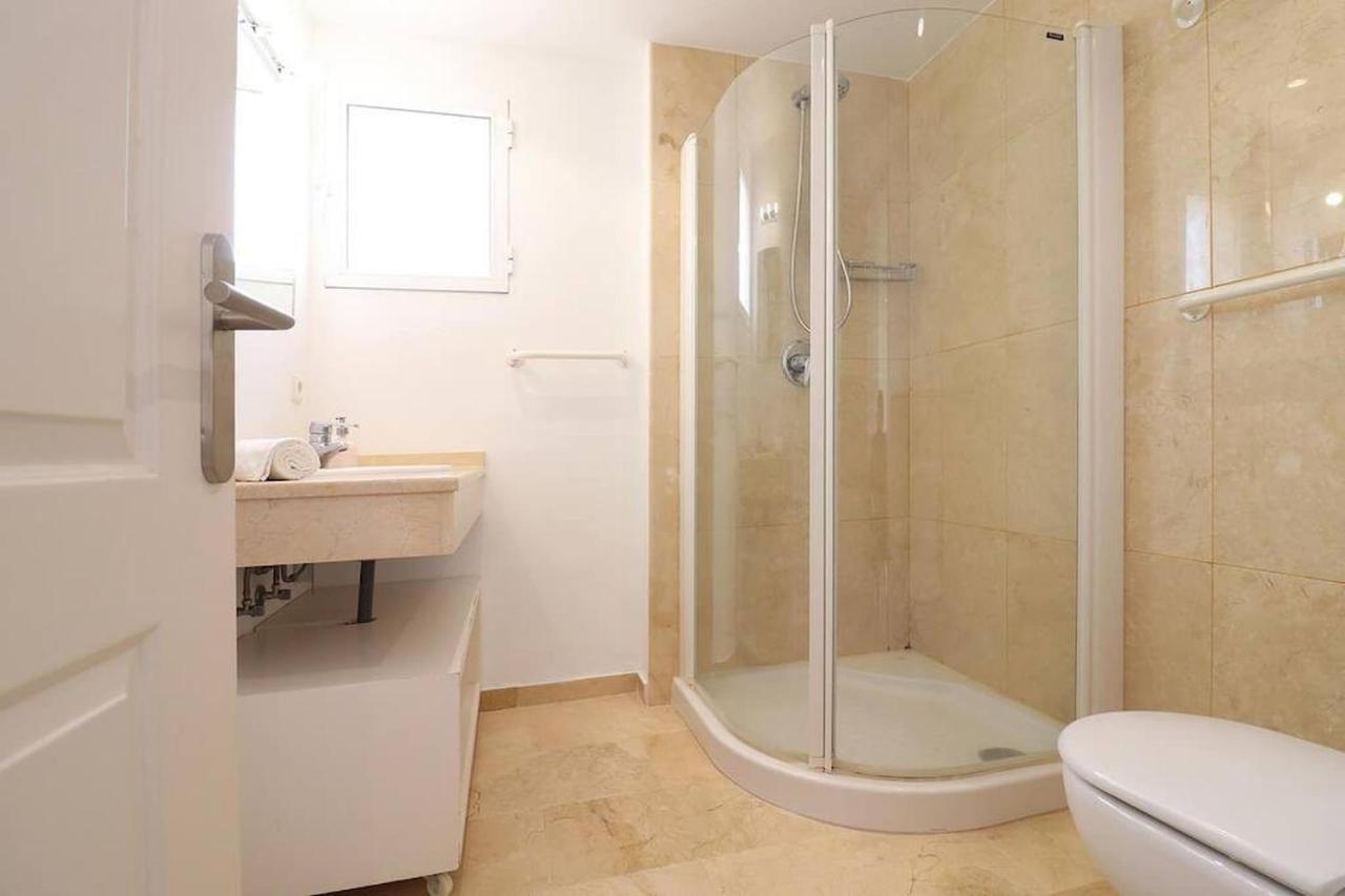 Amazing 3Bedroom Flat With Seafront Views & Pool By Sharingco Marbella Exterior foto